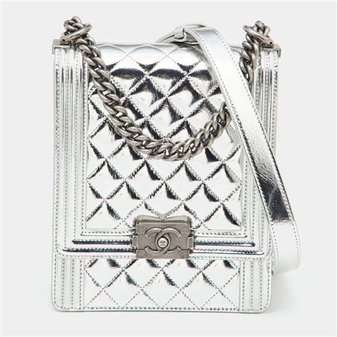 chanel boy bag silver hardware|Chanel boy small quilted bag.